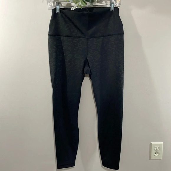 90 Degree by Reflex High Waist Squat Proof Ankle Length Leggings Black Cheetah L - Picture 1 of 12